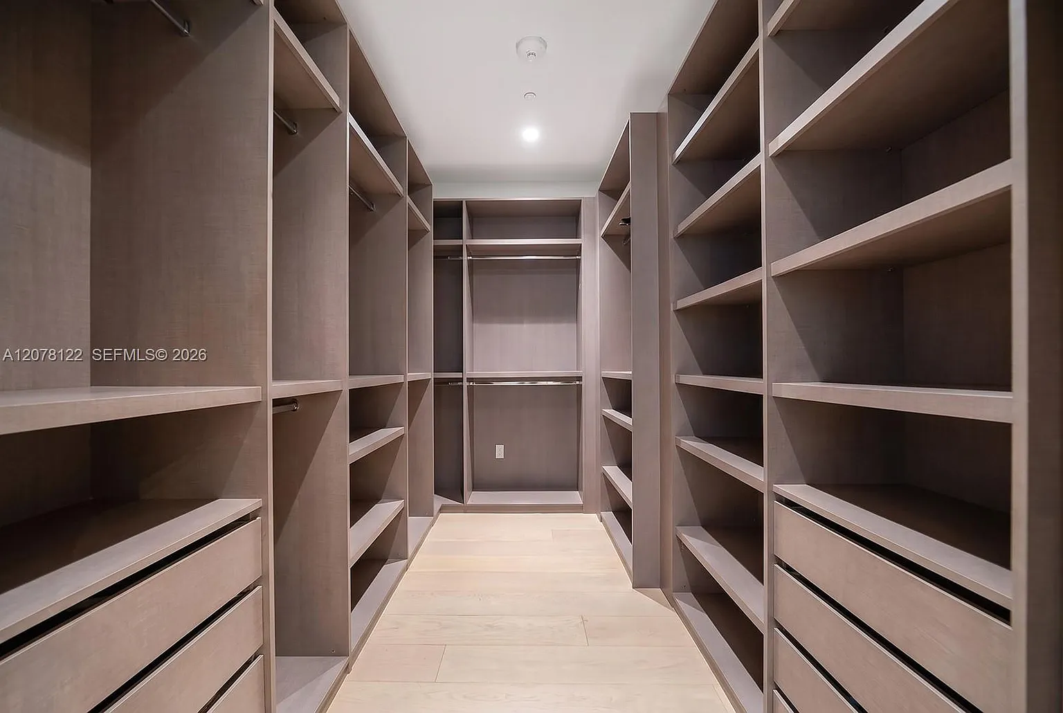 3315 TOWER CONDO